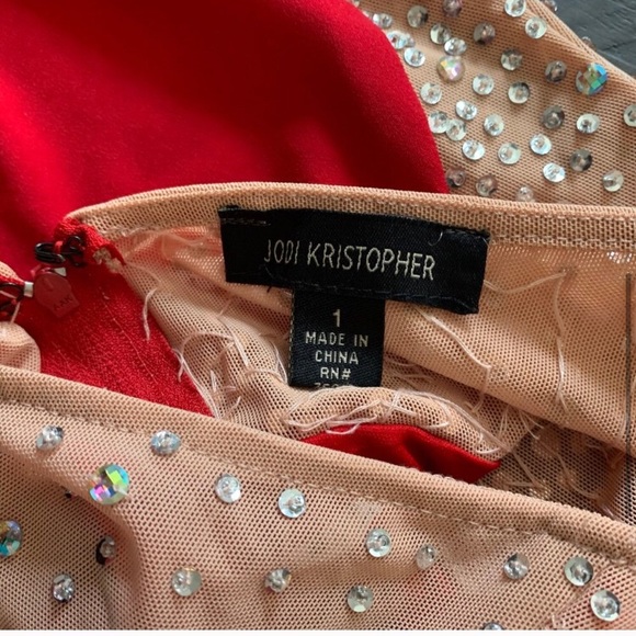 Dress - Picture 5 of 5